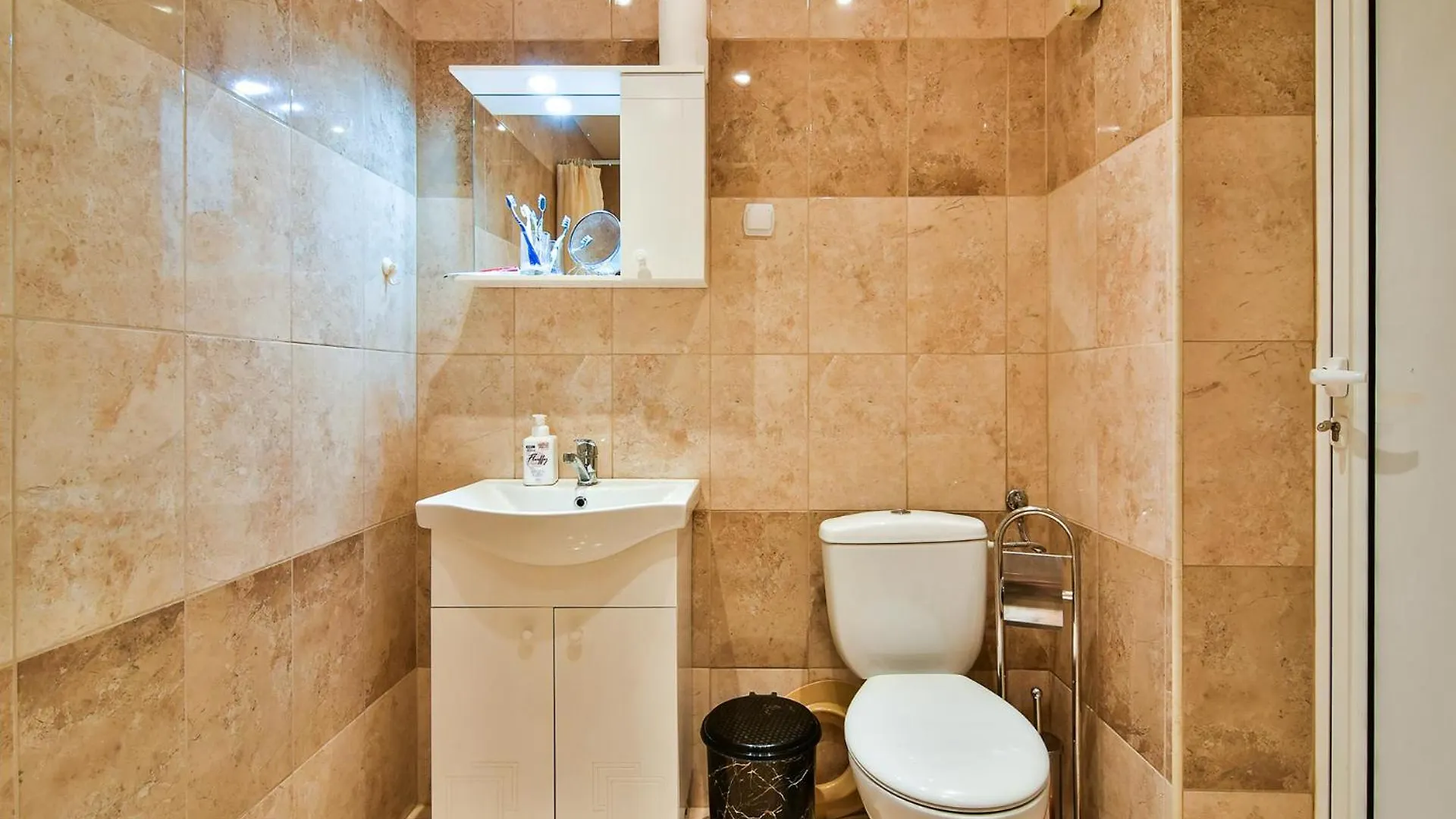 Apo Apartment - Top Center Varna