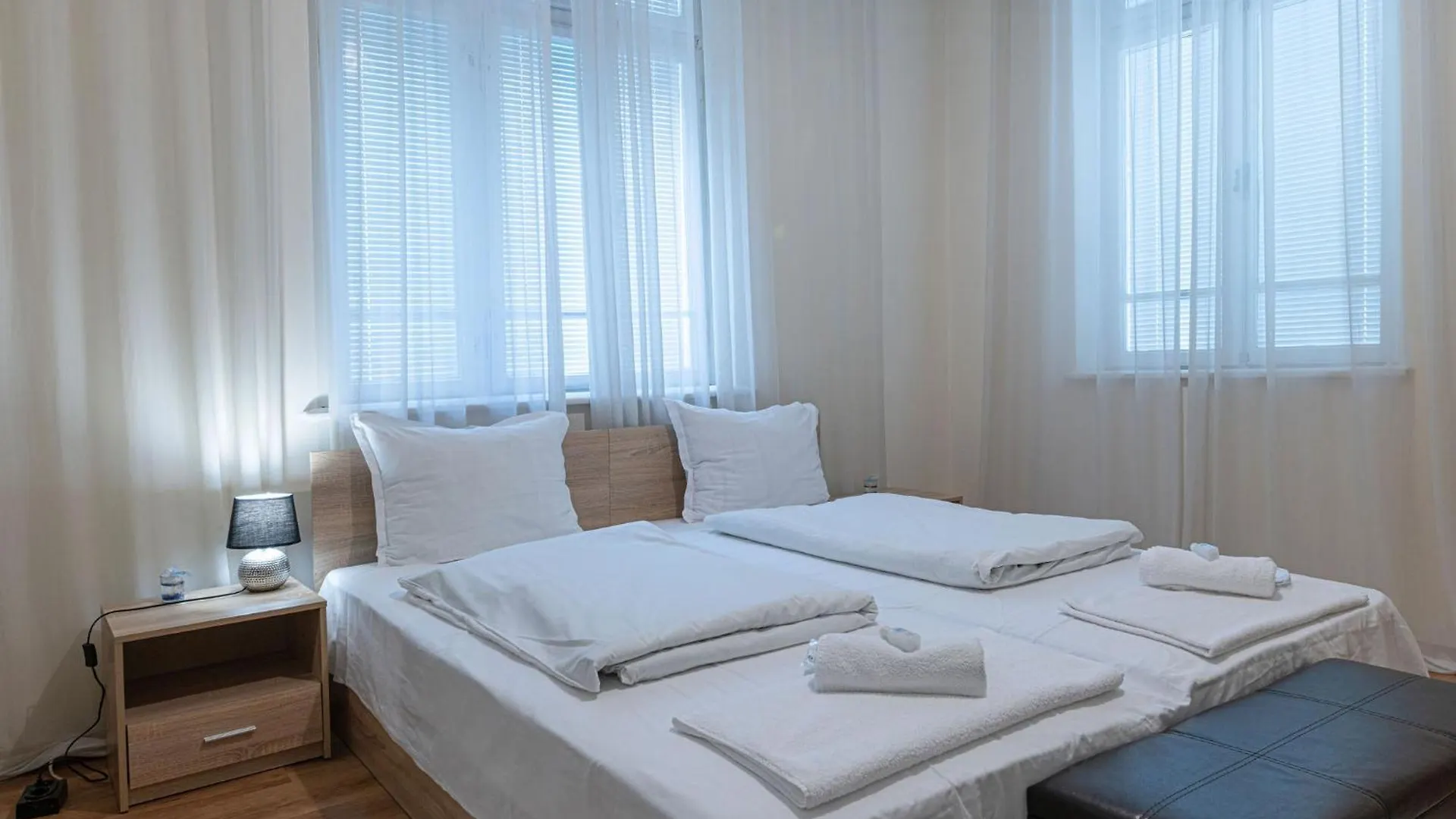 Apo Apartment - Top Center Varna
