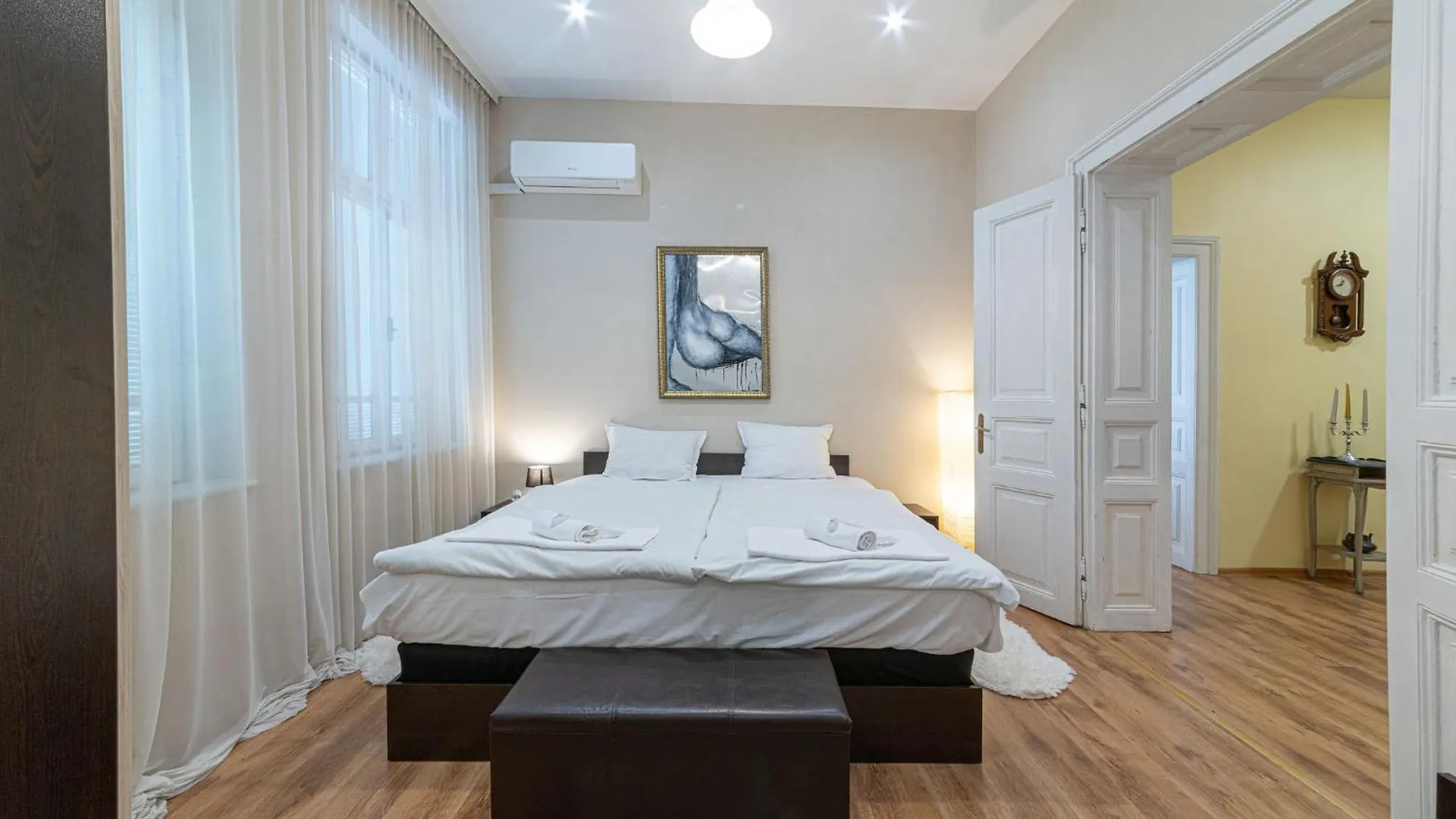 Apo Apartment - Top Center Várna